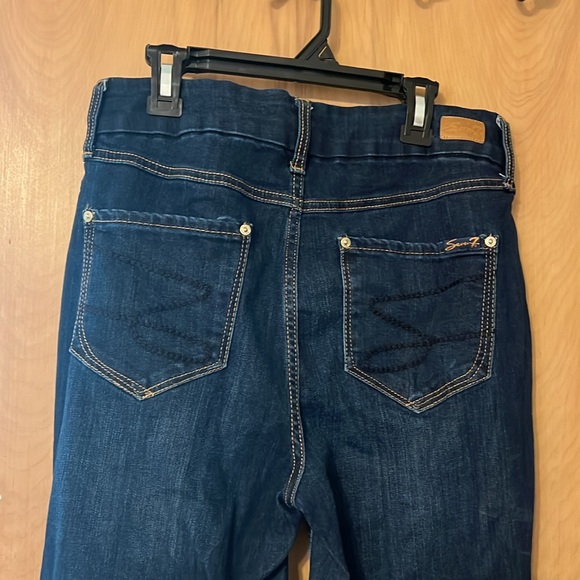 Seven7 Jeans - Picture 3 of 3